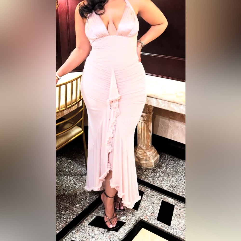 Elegant Pink Maxi Dress